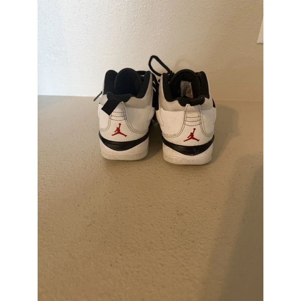Air Jordan Flight Size 7 Low Top Basketball Sneakers Lace Up White